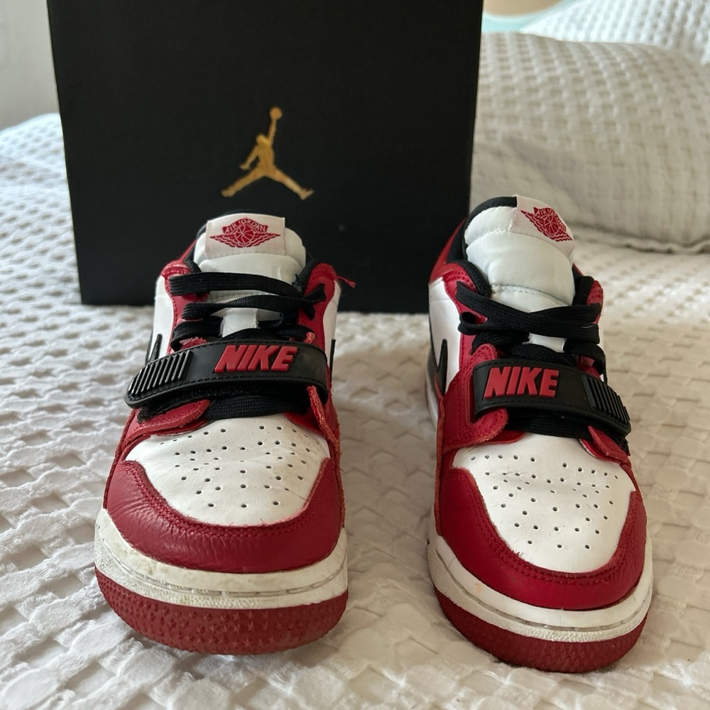 Nike Air Jordan Legacy 312 Low Size: 4Y